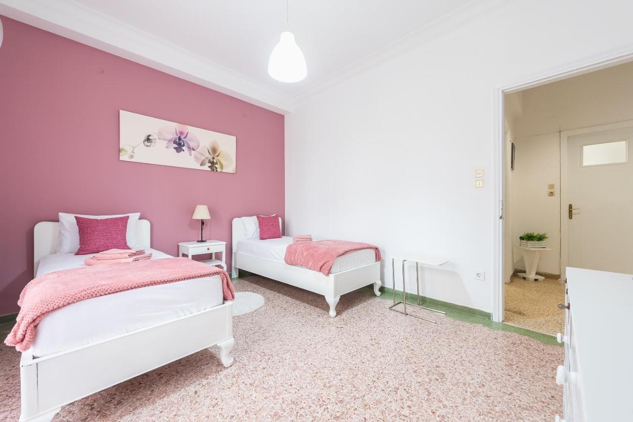 Private Rooms Athens - Shared Bathroom Bagian luar foto